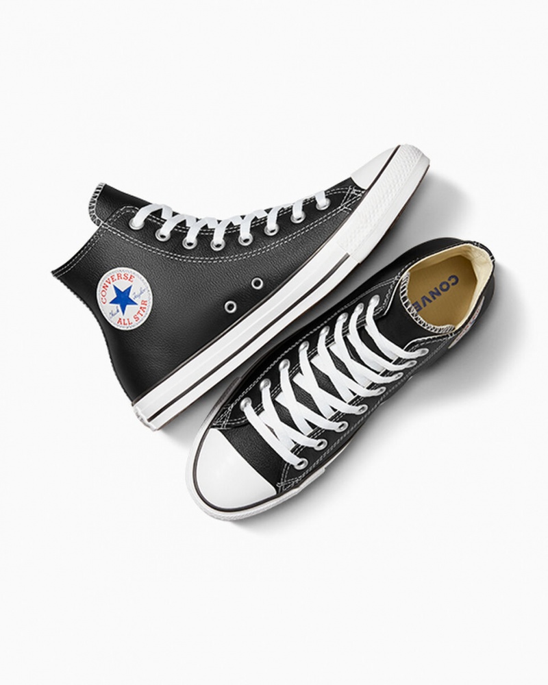 Converse Chuck Taylor All Star Couro Pretas | 3674-VGMRA